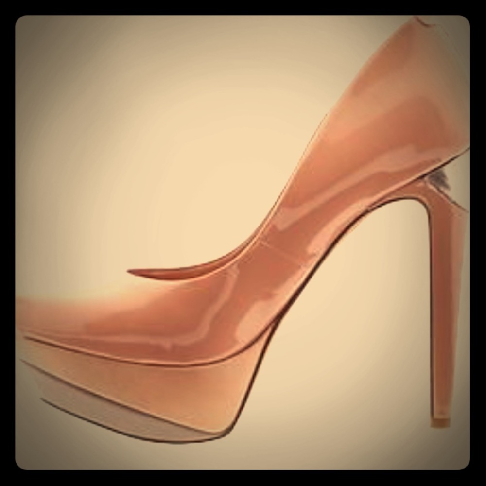 Jessica Simpson Beijo Pumps